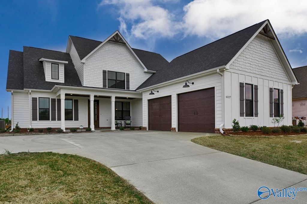 8319 Grayback Boulevard, Owens Cross Roads, AL 35763