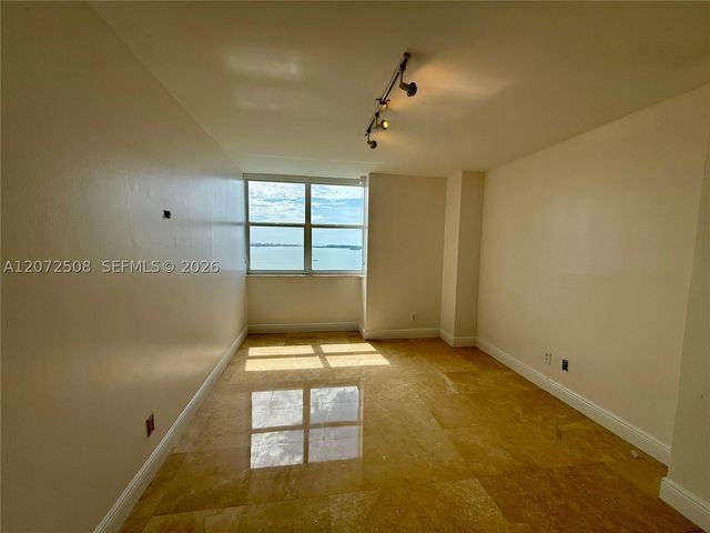 770 Claughton Island Dr 2016, Miami, FL 33131