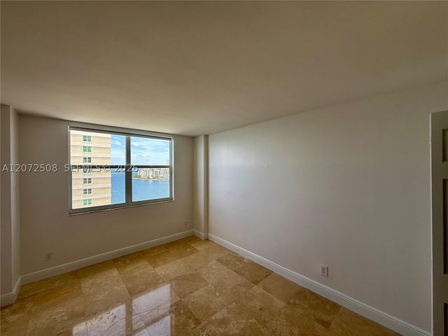 770 Claughton Island Dr 2016, Miami, FL 33131