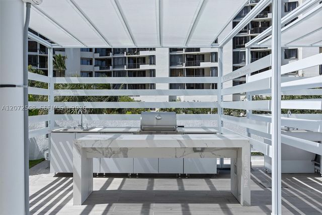 770 Claughton Island Dr 2016, Miami, FL 33131