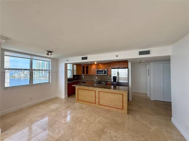 770 Claughton Island Dr 2016, Miami, FL 33131