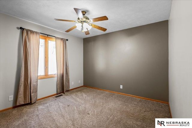 430 S 15th Street, Fort Calhoun, NE 68023