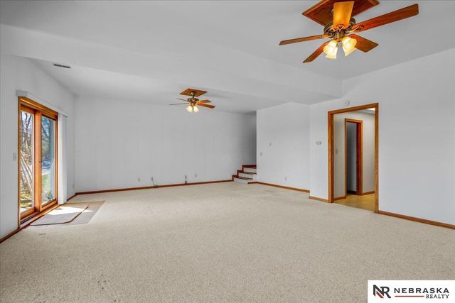 430 S 15th Street, Fort Calhoun, NE 68023