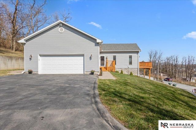 430 S 15th Street, Fort Calhoun, NE 68023