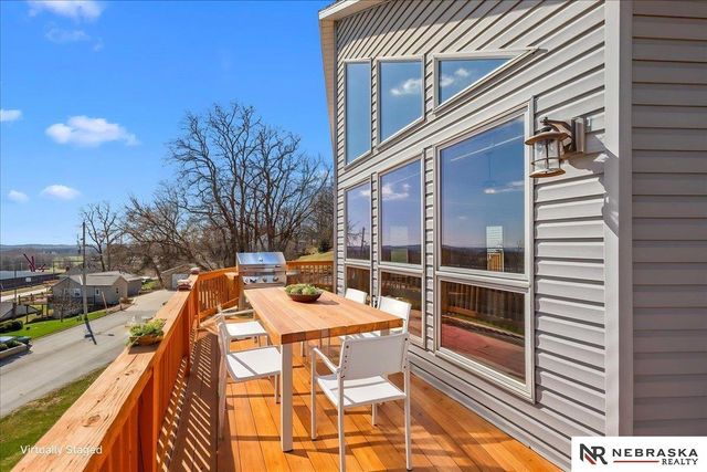 430 S 15th Street, Fort Calhoun, NE 68023