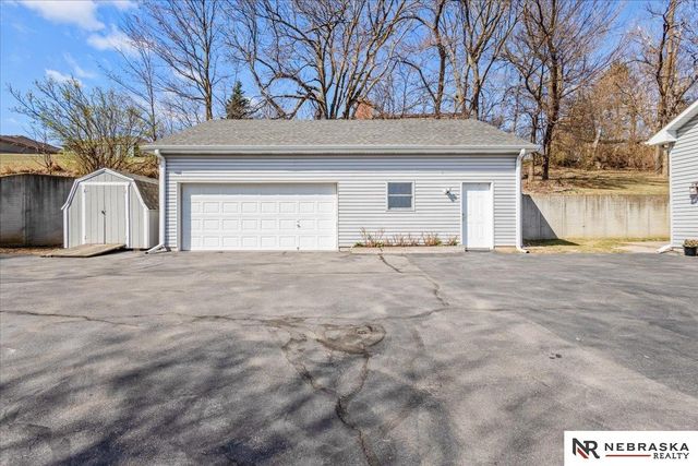 430 S 15th Street, Fort Calhoun, NE 68023