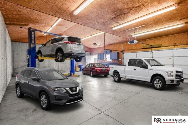 430 S 15th Street, Fort Calhoun, NE 68023