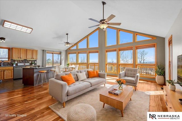 430 S 15th Street, Fort Calhoun, NE 68023