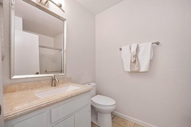 7309 Sunleaf Ln, Sacramento, CA 95828