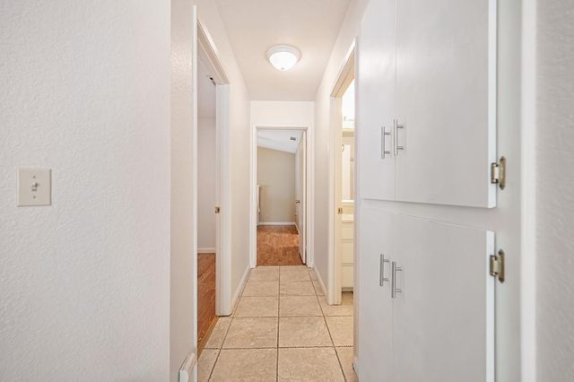 7309 Sunleaf Ln, Sacramento, CA 95828