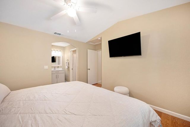 7309 Sunleaf Ln, Sacramento, CA 95828