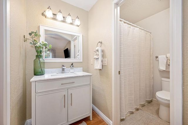 7309 Sunleaf Ln, Sacramento, CA 95828