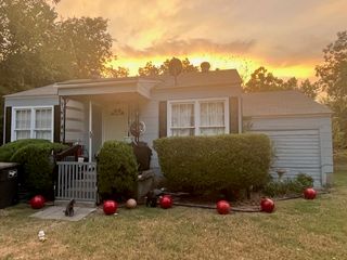 303 Byron Street, Fort Worth, TX 76114