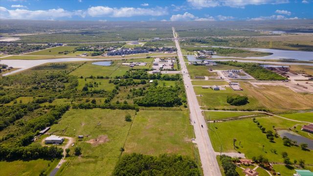 00 25 Avenue, Texas City, TX 77590