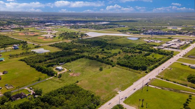 00 25 Avenue, Texas City, TX 77590