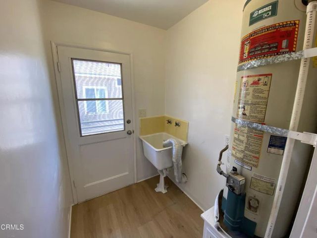 2452 E Washington Boulevard, Pasadena, CA 91104