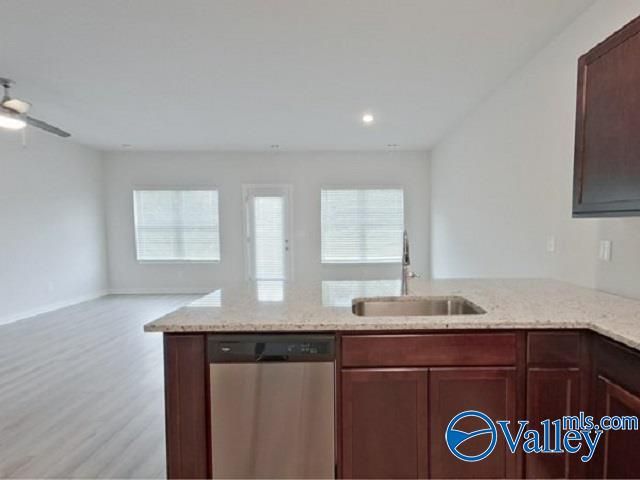 6102 Taramore Lane NW, Huntsville, AL 35806