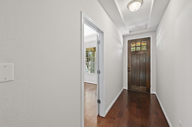 351 Wincliff DR, Buda, TX 78610