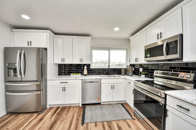 17114 Barcelona Drive, Friendswood, TX 77546