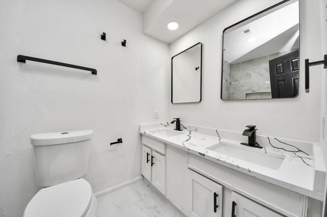 17114 Barcelona Drive, Friendswood, TX 77546