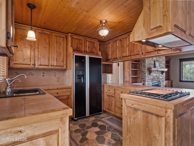 1321 Dennis Street, Minden, NV 89423