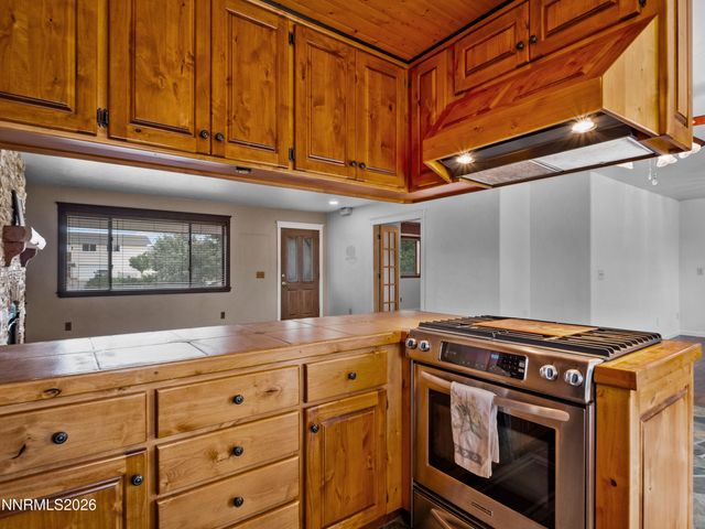 1321 Dennis Street, Minden, NV 89423