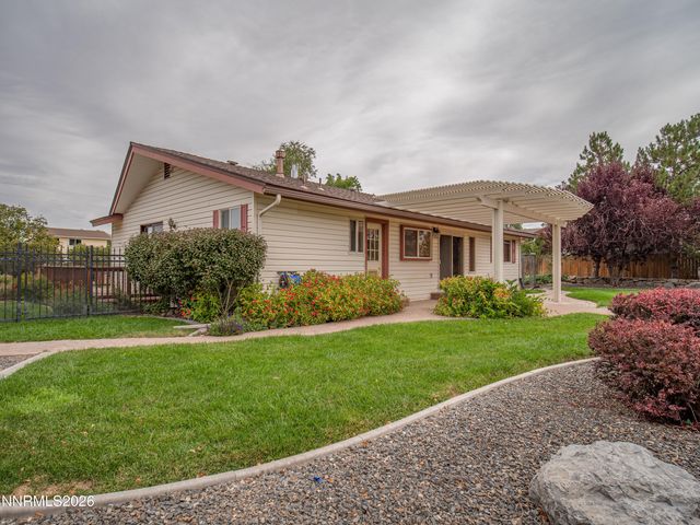 1321 Dennis Street, Minden, NV 89423