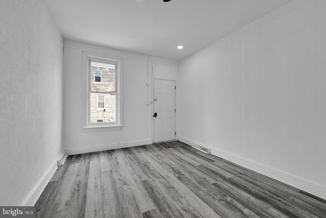 650 MULBERRY ST, Reading, PA 19604