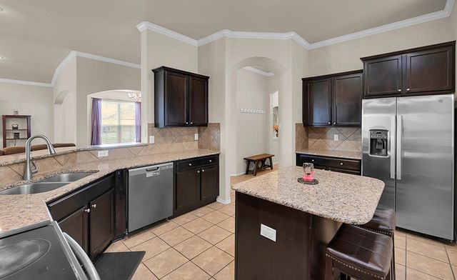 9801 Shallow Creek Drive, Waco, TX 76708