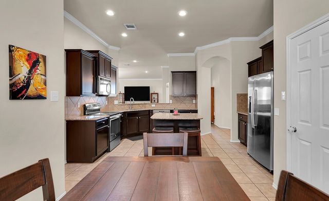 9801 Shallow Creek Drive, Waco, TX 76708