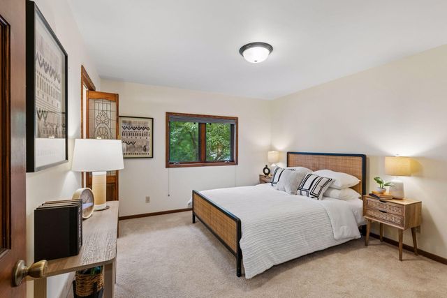 707 Hamline Avenue S, Saint Paul, MN 55116