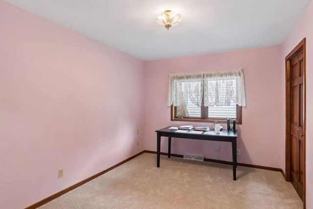707 Hamline Avenue S, Saint Paul, MN 55116