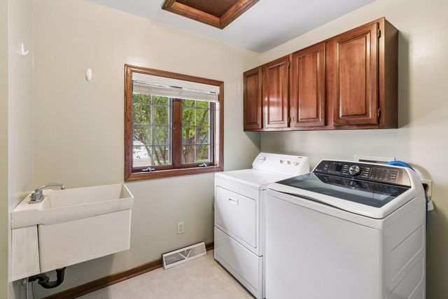 707 Hamline Avenue S, Saint Paul, MN 55116