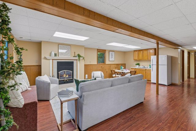 707 Hamline Avenue S, Saint Paul, MN 55116