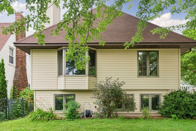 707 Hamline Avenue S, Saint Paul, MN 55116