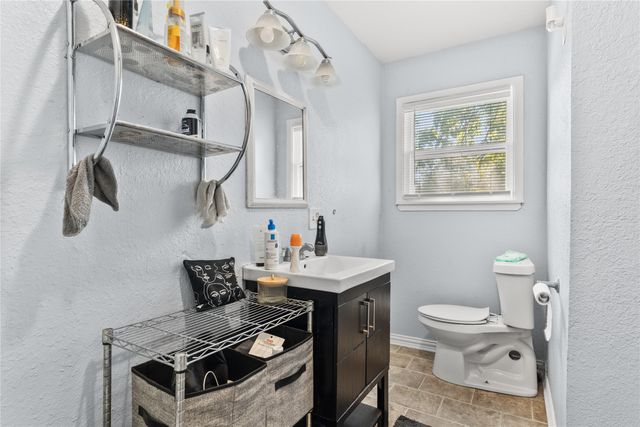 305 Avenue I, Lacy Lakeview, TX 76705