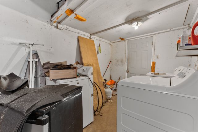 305 Avenue I, Lacy Lakeview, TX 76705