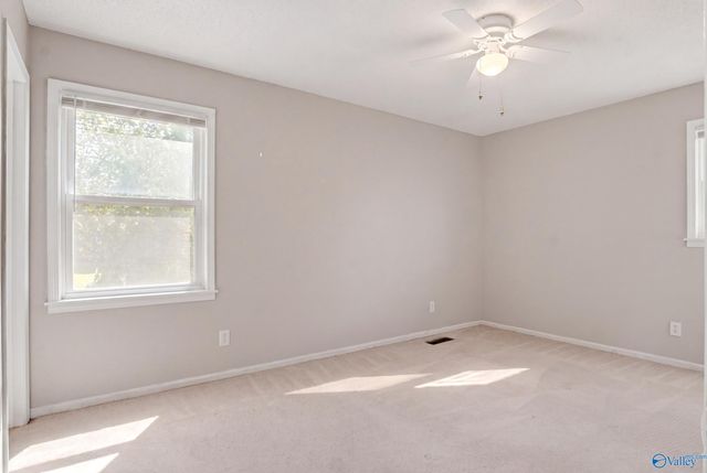 4045 Knollbrook Drive NW, Huntsville, AL 35810