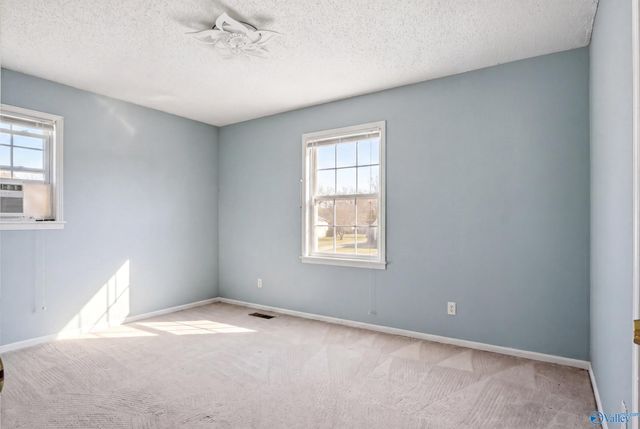 4045 Knollbrook Drive NW, Huntsville, AL 35810