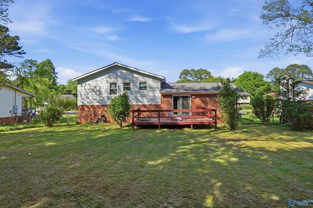 4045 Knollbrook Drive NW, Huntsville, AL 35810