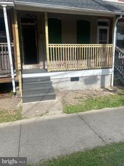58 W END AVE, Trenton, NJ 08618