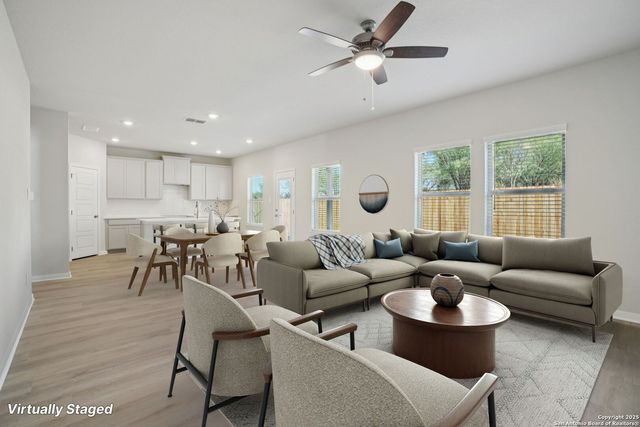 6407 Prince Howard, San Antonio, TX 78239