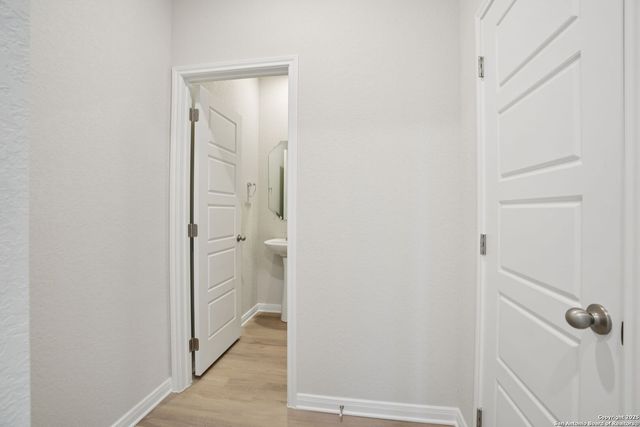 6407 Prince Howard, San Antonio, TX 78239