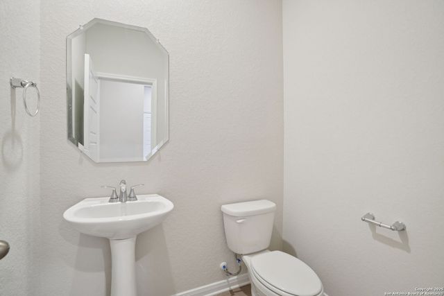 6407 Prince Howard, San Antonio, TX 78239