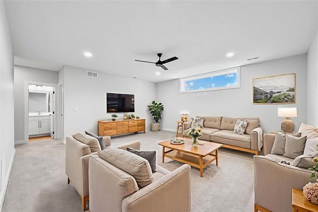 1135 NW Sproul Drive, Waukee, IA 50263