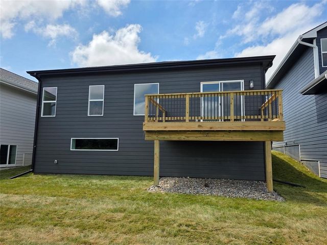 1135 NW Sproul Drive, Waukee, IA 50263