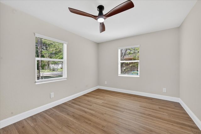 2009 W Sherman Street, Paris, TX 75460