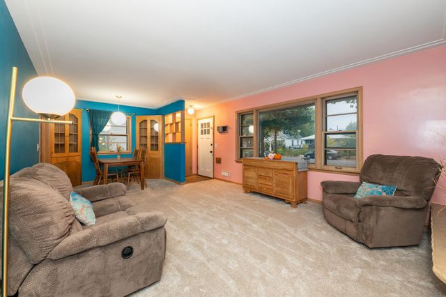 4249 Oliver Avenue N, Minneapolis, MN 55412