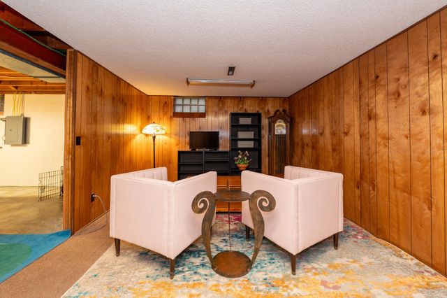 4249 Oliver Avenue N, Minneapolis, MN 55412