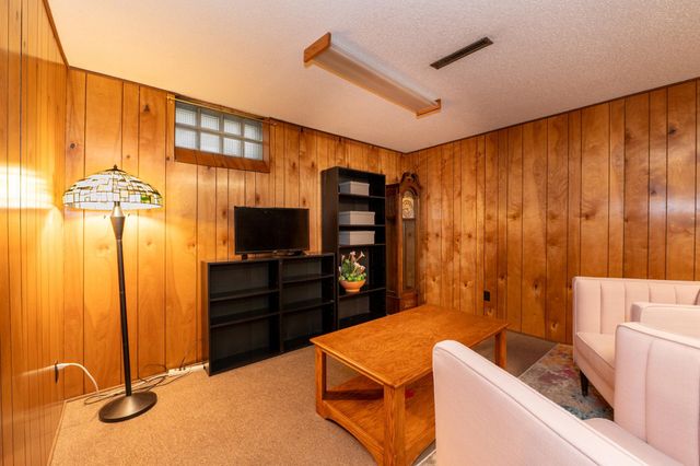 4249 Oliver Avenue N, Minneapolis, MN 55412